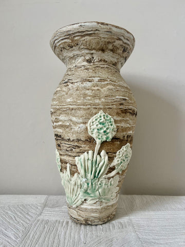 Belinda Murray, Thrift Garden Vase (2025)